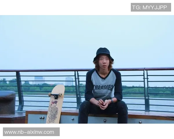 李芳的滑板人生：从初学者到顶尖选手的深度对话与成长故事